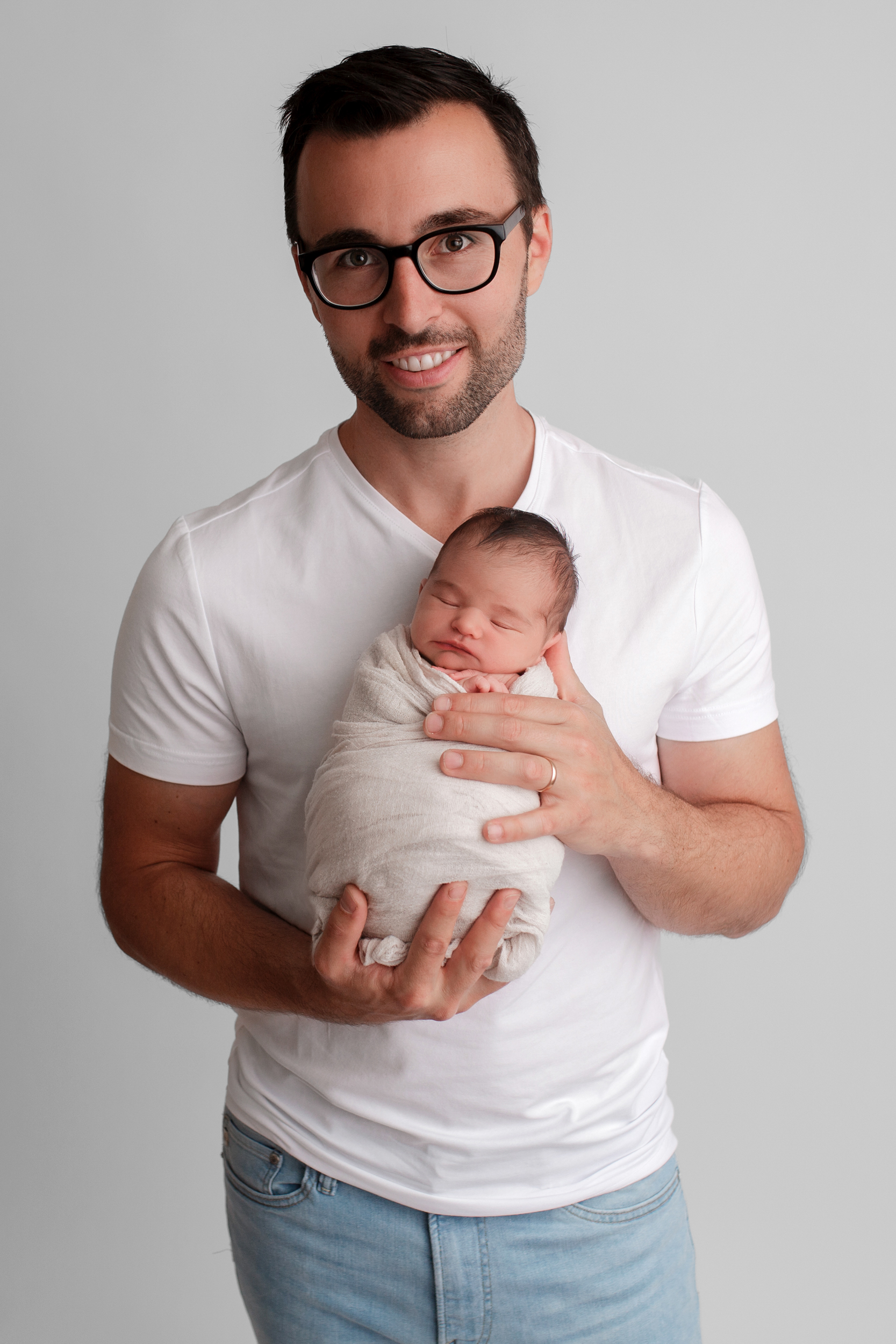 Neugeborenenbilder mit Papa - Ludwigsburg