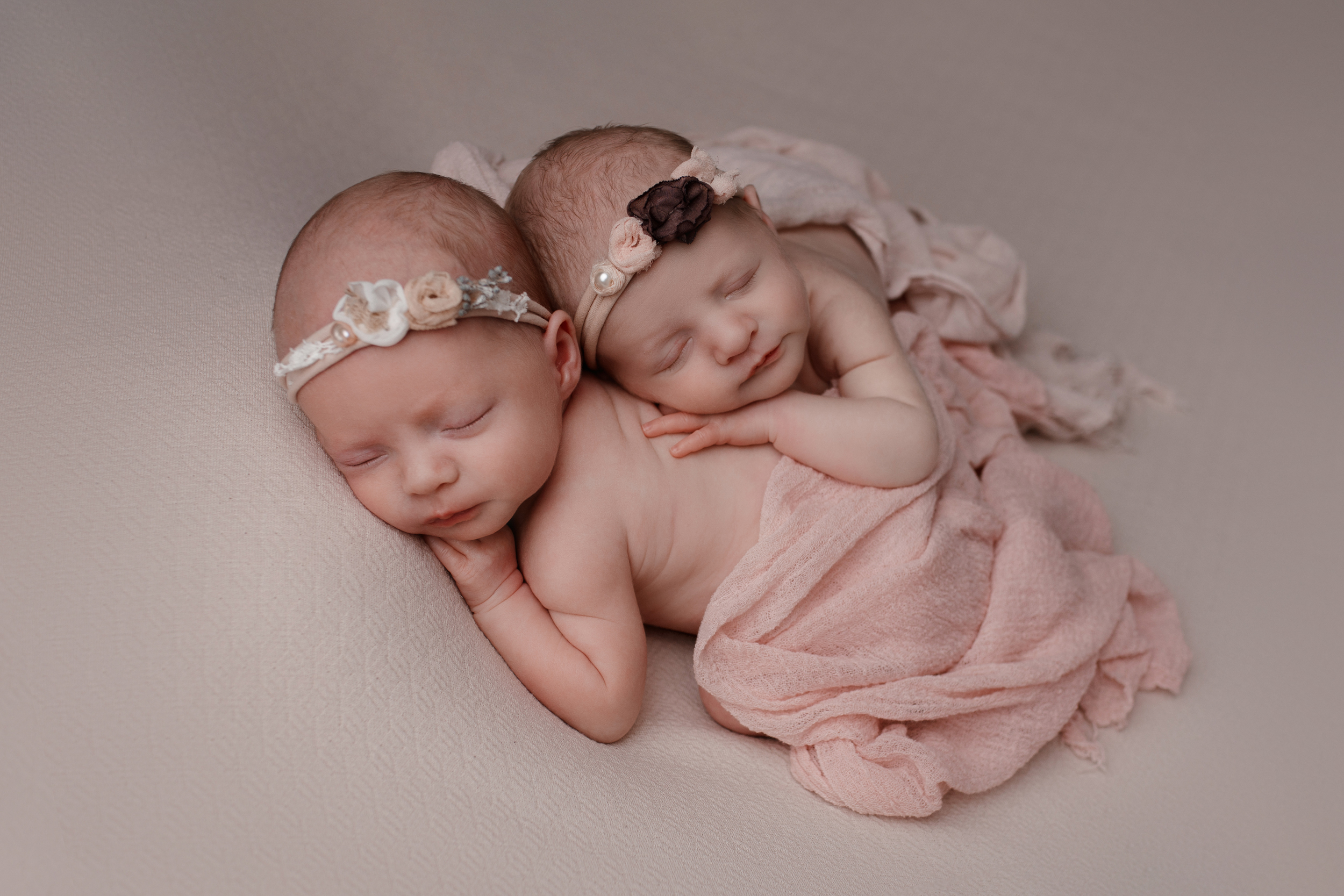 baby fotoshooting neugeboren zwillinge ludwigsburg heilbronn baby fotoshooting neugeboren zwillinge ludwigsburg heilbronn